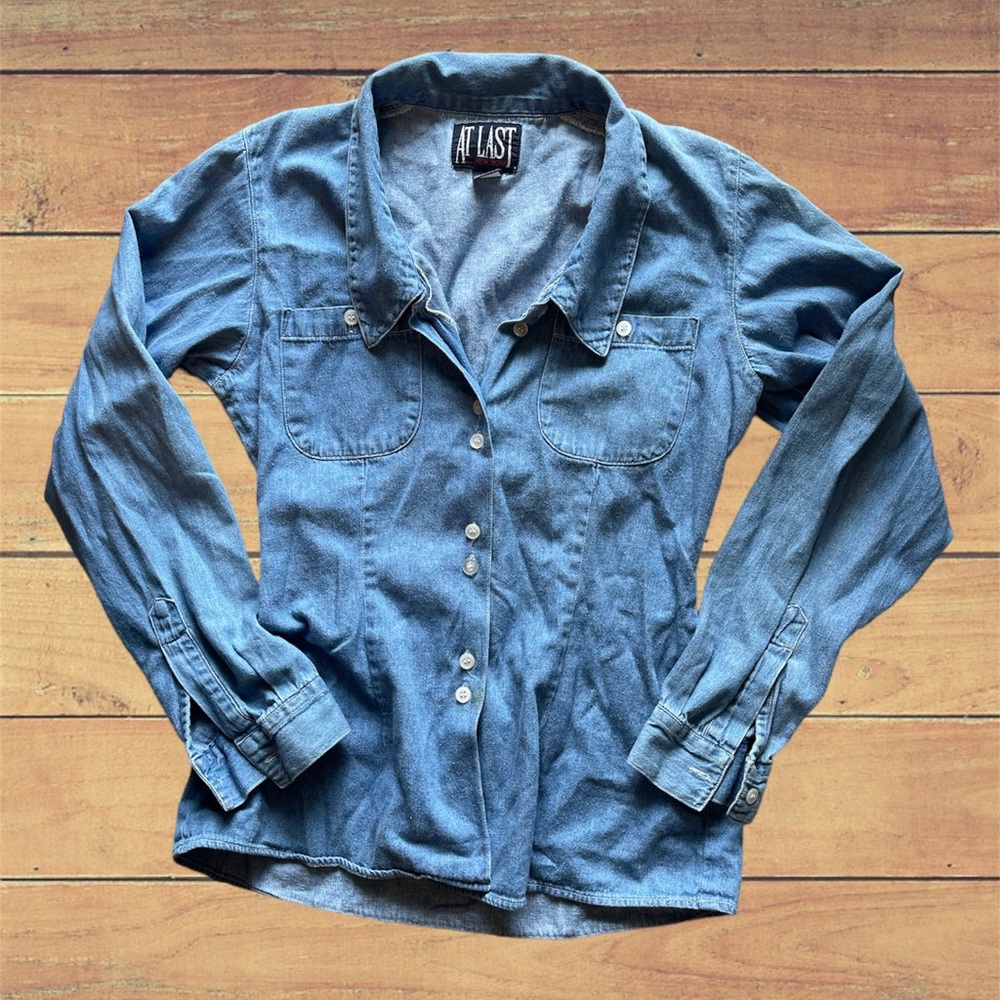 Vintage Women’s Denim Button Down